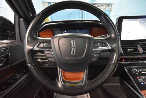 2019 Lincoln Navigator Select