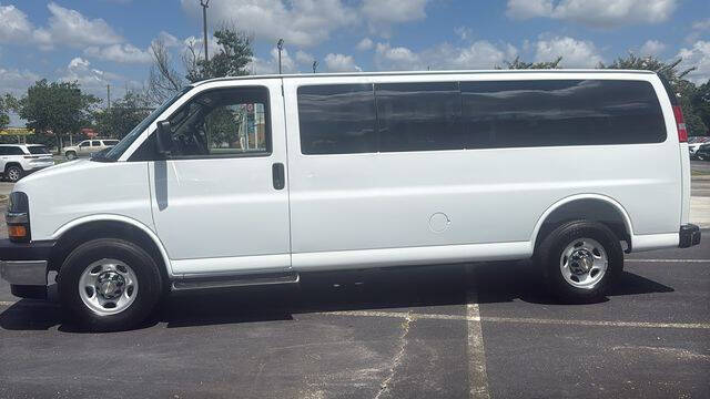 2025 Chevrolet Express LT 3500