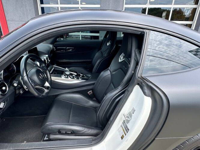 2017 Mercedes-Benz AMG GT