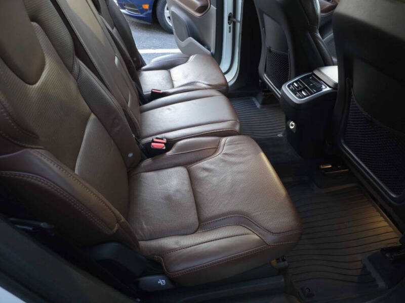 2019 Volvo XC90 T6 Inscription