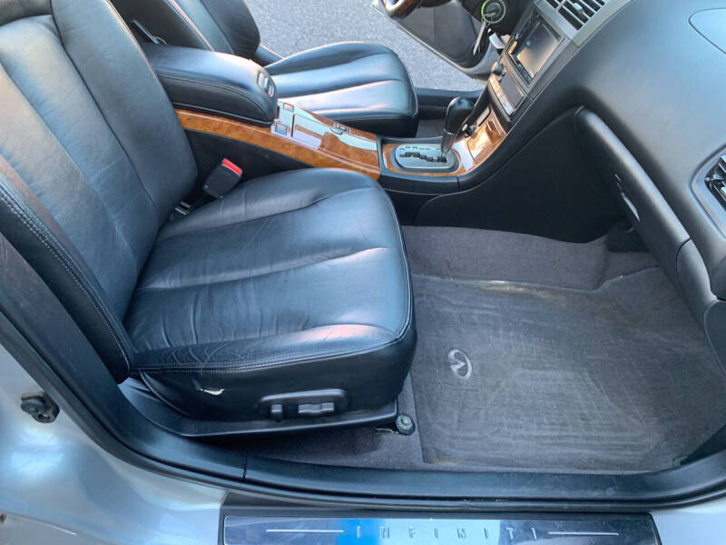 2004 Infiniti I35