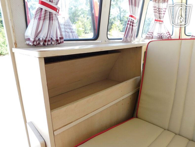 1975 Volkswagen Type 2