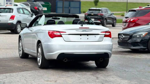 2011 Chrysler 200 Touring
