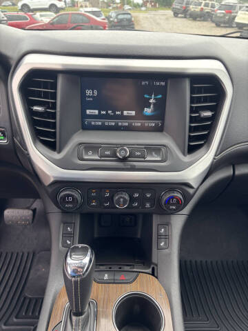 2017 GMC Acadia SLE-2