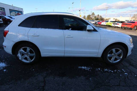 2011 Audi Q5 2.0T quattro Premium Plus