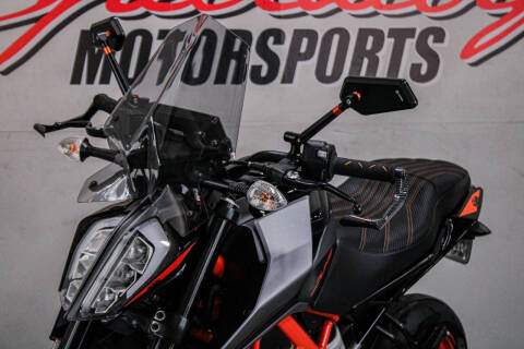 2022 KTM 390 Duke