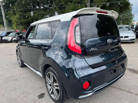 2018 Kia Soul +