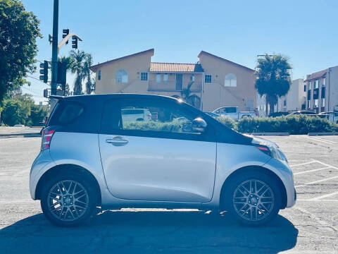 2014 Scion iQ 10 Series