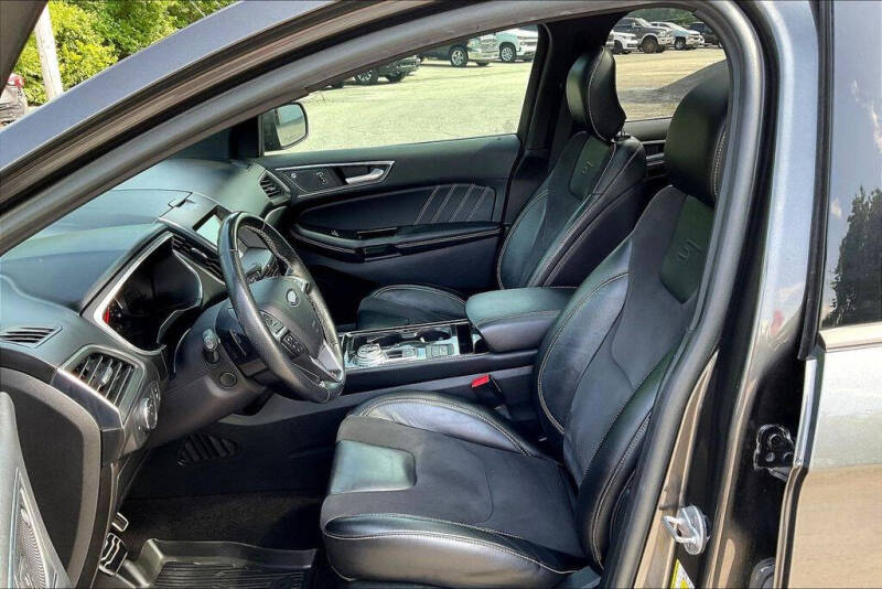 2019 Ford Edge ST