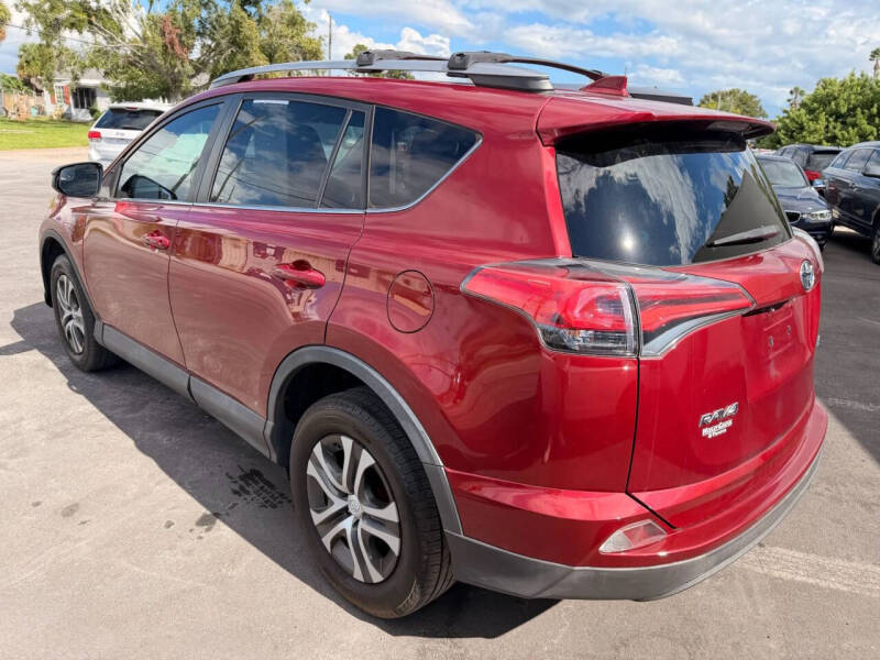 2018 Toyota RAV4 LE
