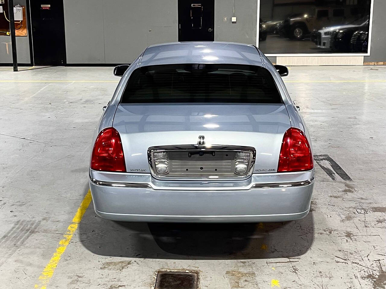 2010 Lincoln Town Car for sale at Carnival Car Company in Victoria, TX