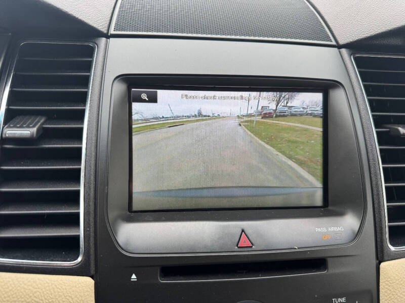 2015 Ford Taurus SEL