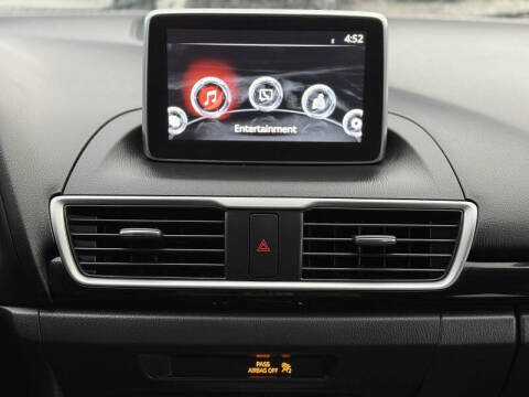 2015 Mazda MAZDA3 i Sport