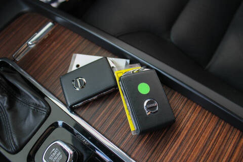 2020 Volvo V60 T5 Momentum