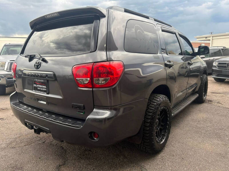 2015 Toyota Sequoia SR5
