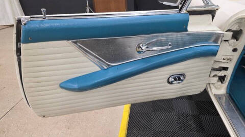 1956 Ford Thunderbird