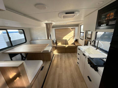 2027 Winnebago Micro Minnie