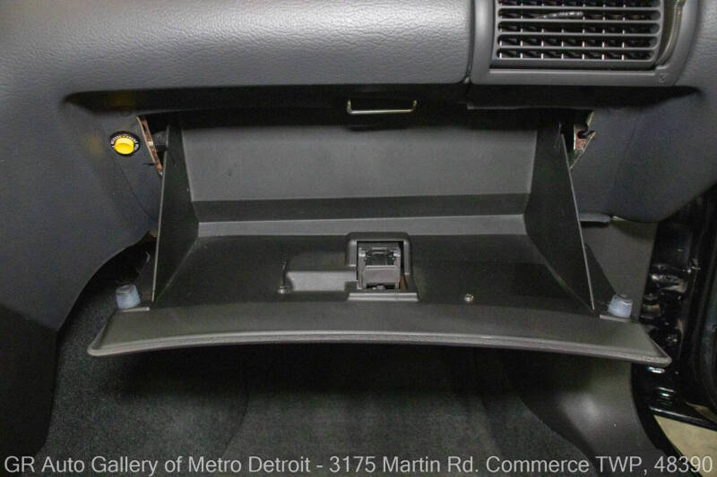 2004 Ford Mustang GT Deluxe