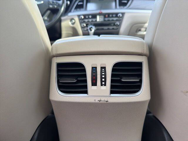 2016 Hyundai Genesis