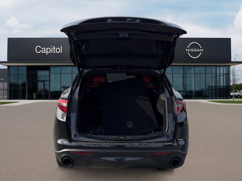 2022 Alfa Romeo Stelvio Sprint