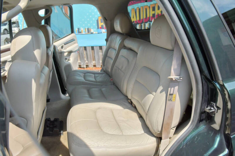 2002 Cadillac Escalade