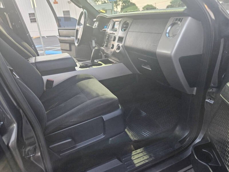 2017 Ford Expedition XLT