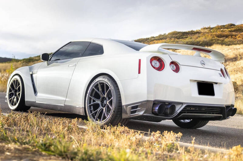 2014 Nissan GT-R Premium