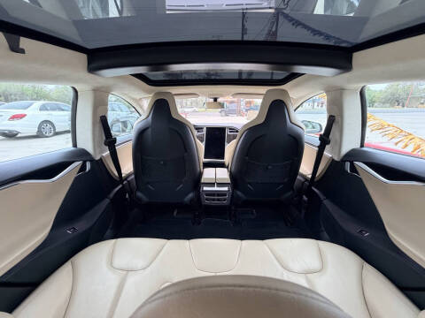 2013 Tesla Model S Performance