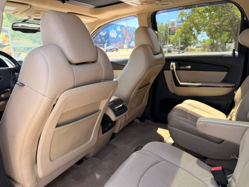 2011 GMC Acadia Denali