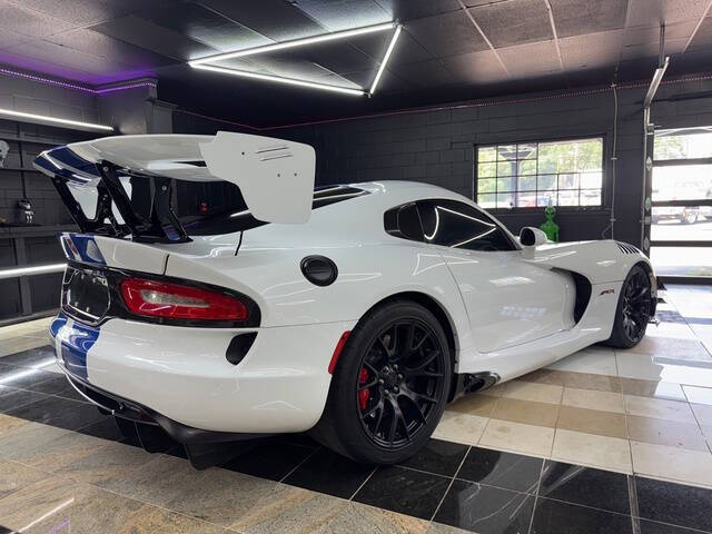 2016 Dodge Viper GTC