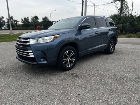 2017 Toyota Highlander LE