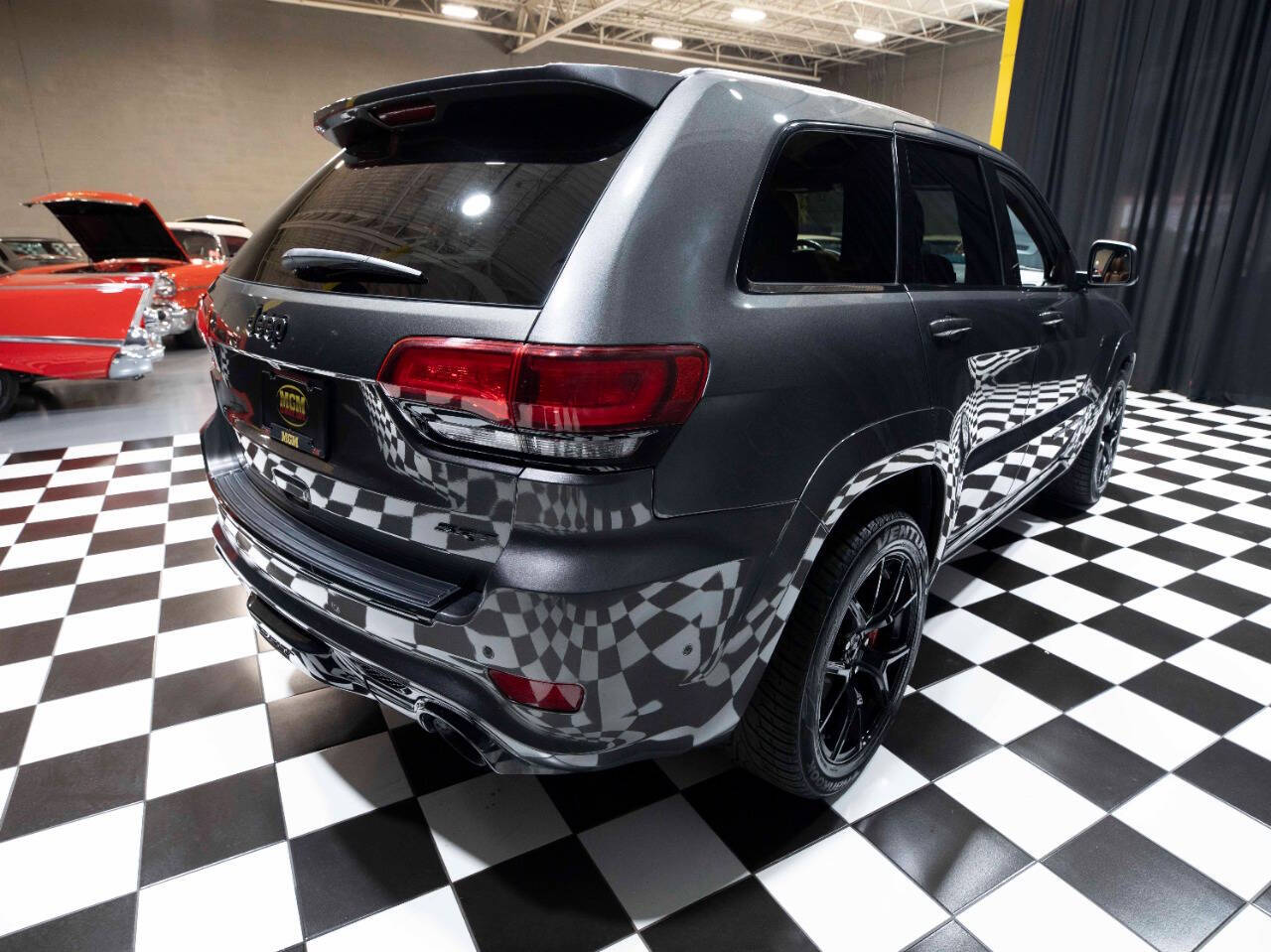 2019 Jeep Grand Cherokee 16