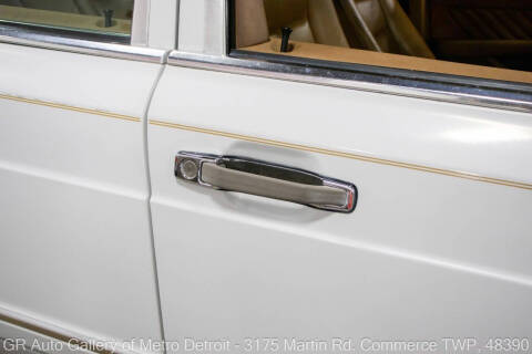 1991 Mercedes-Benz 560-Class 560 SEL