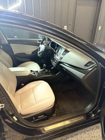 2014 Kia Cadenza Premium