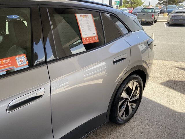 2023 Volkswagen ID.4 Pro