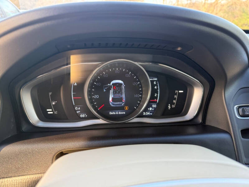 2015 Volvo XC60 T5 Drive-E Premier