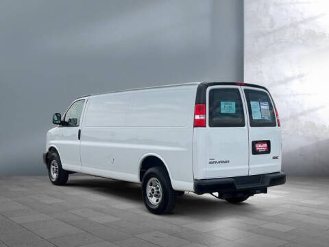 2023 GMC Savana 2500