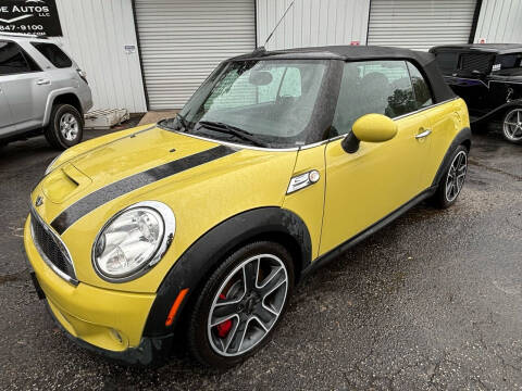 2010 MINI Cooper for sale at Monroe Auto's, LLC in Parsons TN