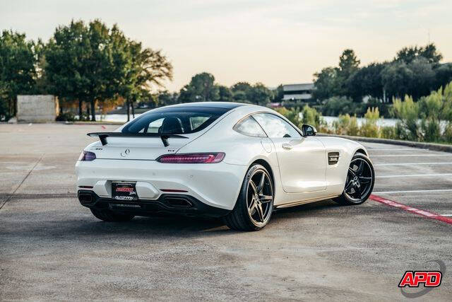 2017 Mercedes-Benz AMG GT