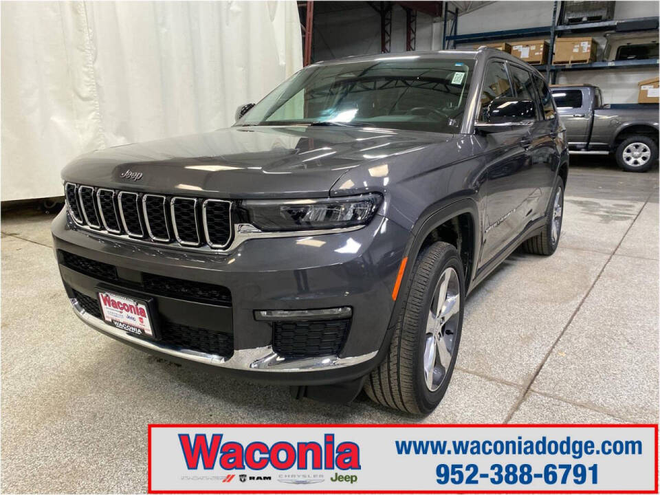 2021 Jeep Grand Cherokee L for sale at Victoria Auto Sales in Victoria, MN