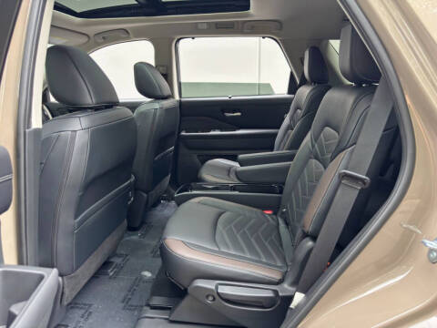 2024 Nissan Pathfinder Platinum