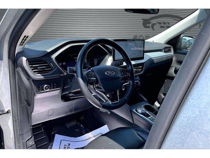2024 Ford Escape Platinum