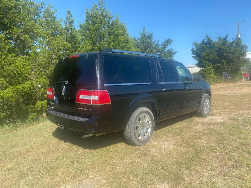 2011 Lincoln Navigator L