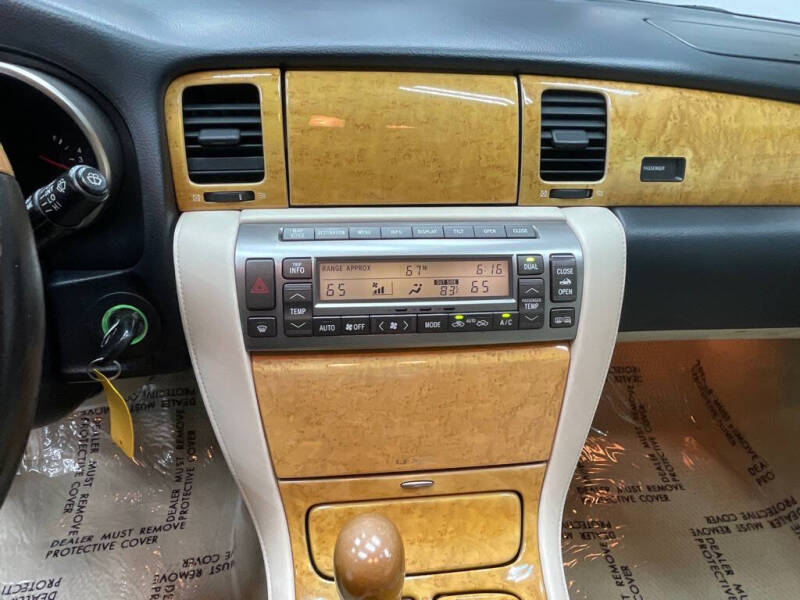 2004 Lexus SC 430