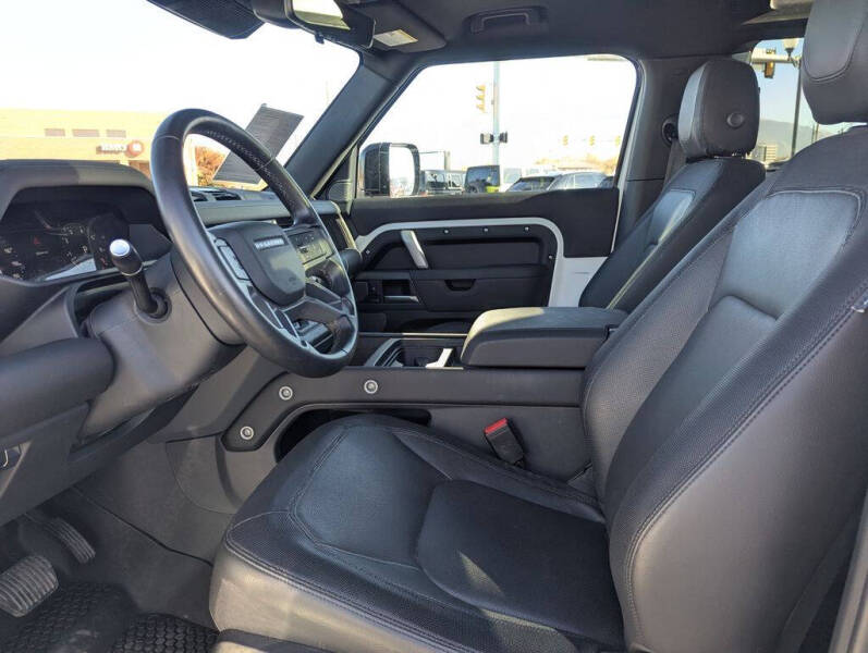 2024 Land Rover Defender 90 P400 X-Dynamic SE