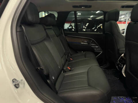 2023 Land Rover Range Rover P400 SE