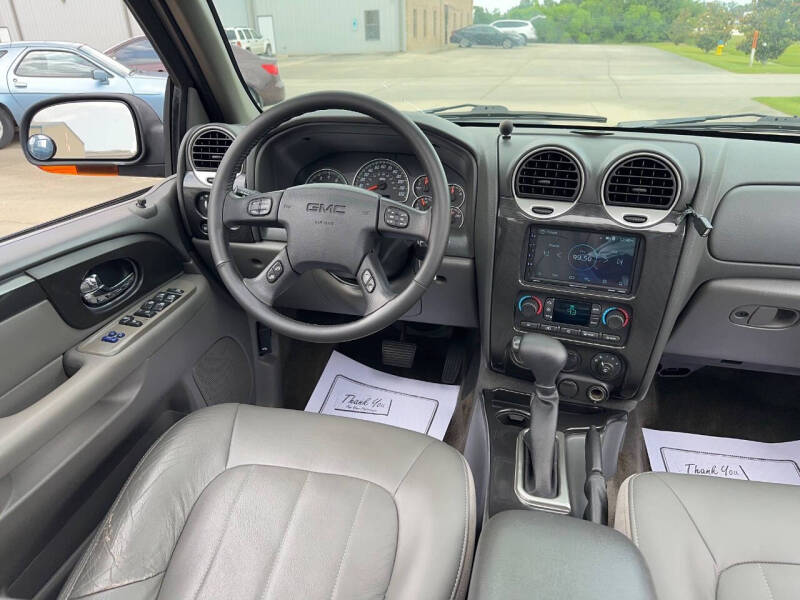 2004 GMC Envoy XUV SLT