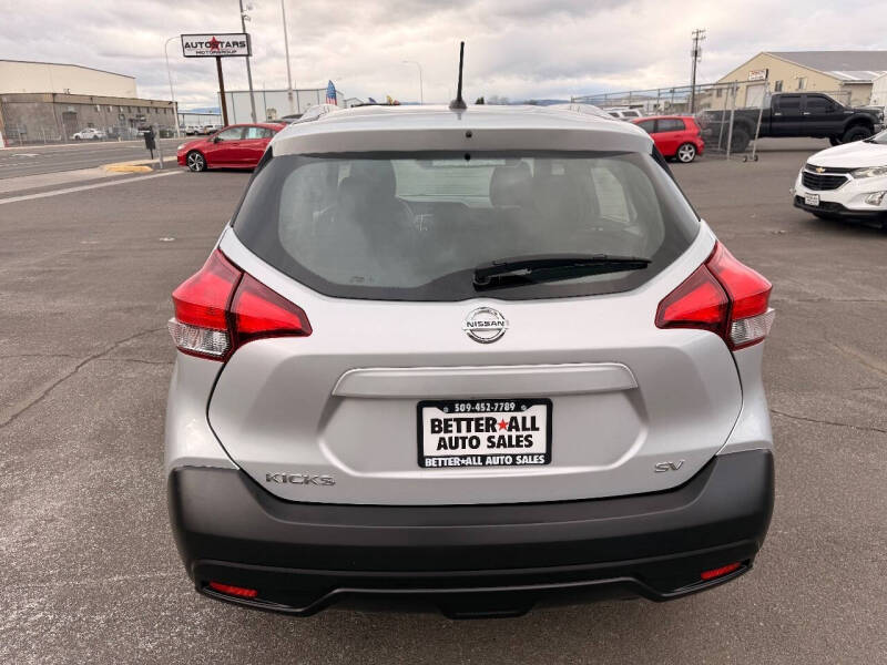 2019 Nissan Kicks SV