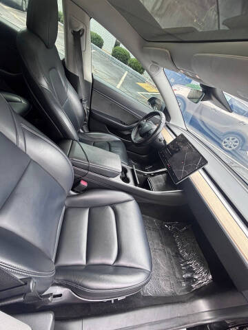 2019 Tesla Model 3 Long Range