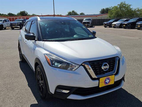 2020 Nissan Kicks SR